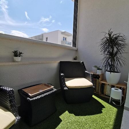 White 5 Appartement Split Buitenkant foto