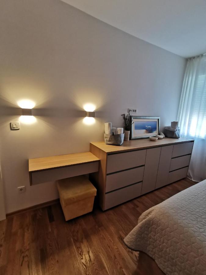 White 5 Appartement Split Buitenkant foto